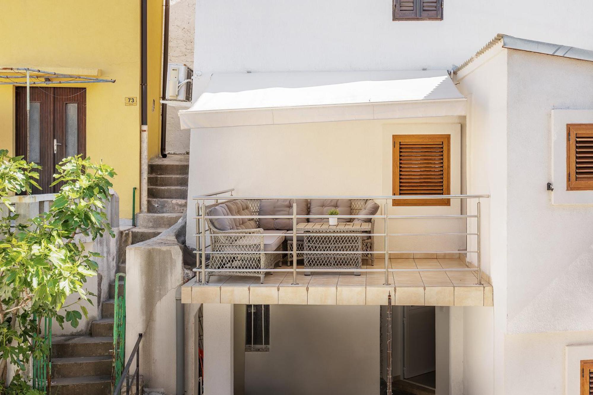 Apartment Porto With Terrace Baška Eksteriør bilde