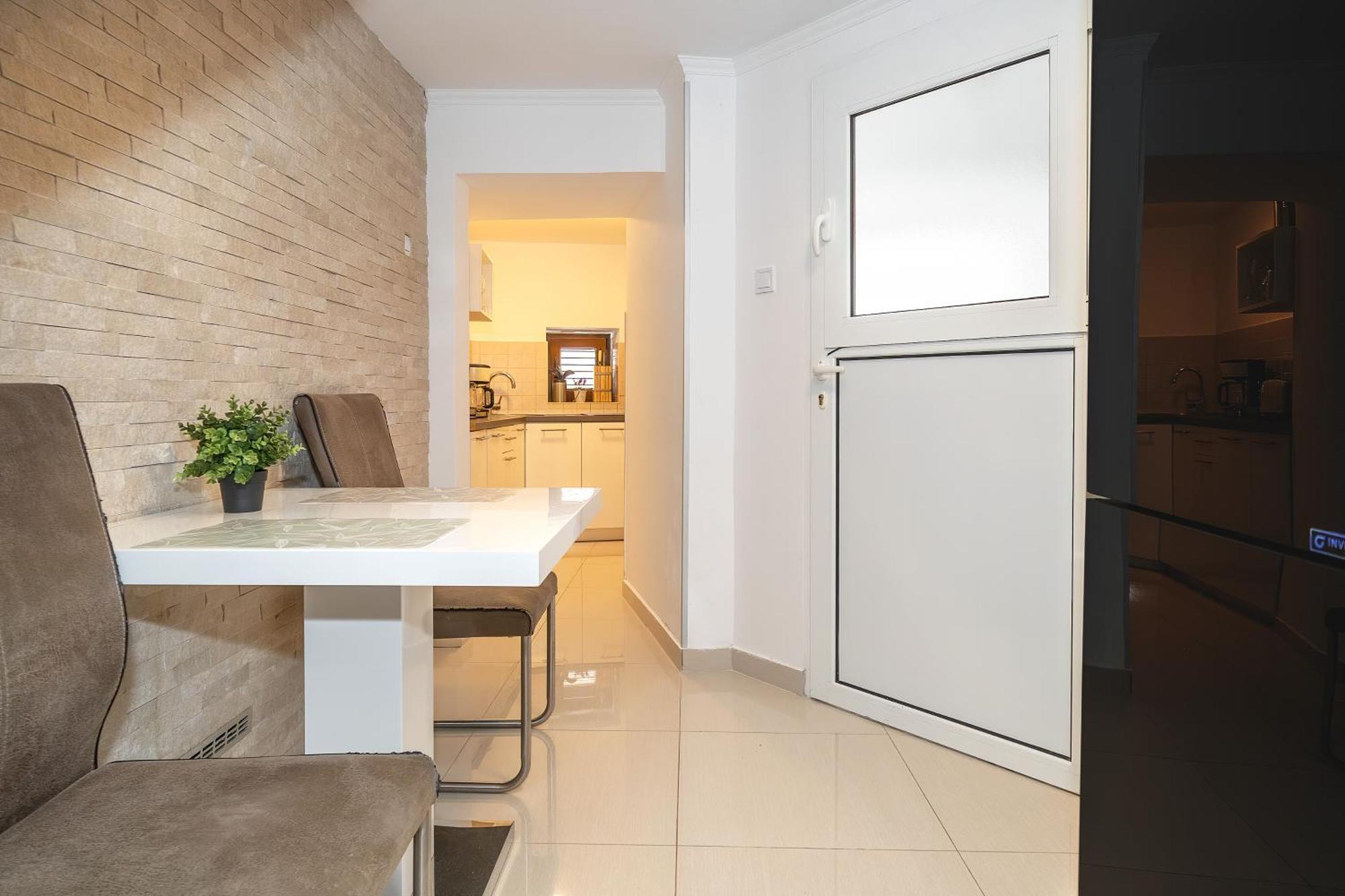 Apartment Porto With Terrace Baška Eksteriør bilde
