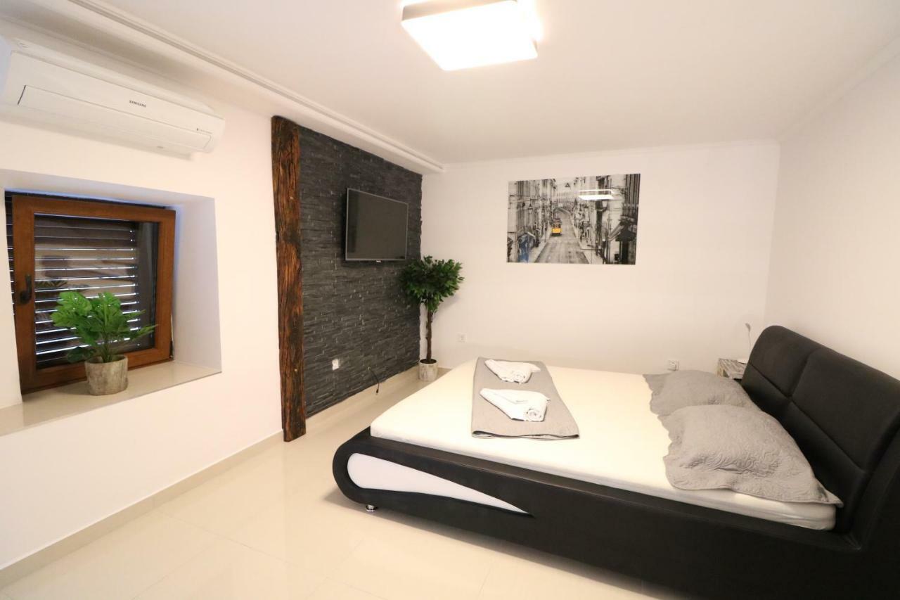 Apartment Porto With Terrace Baška Eksteriør bilde